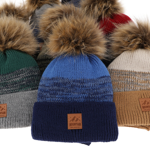 Dreng vintersæt: hue og halsrør, sort, med garn pompon, Buffalo