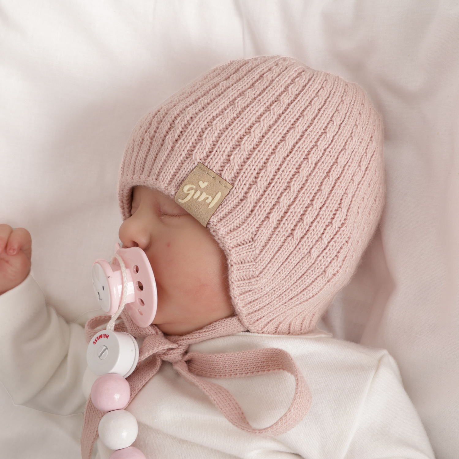 Pige efterår/forår hue, hvid, med bindebånd, Cheri