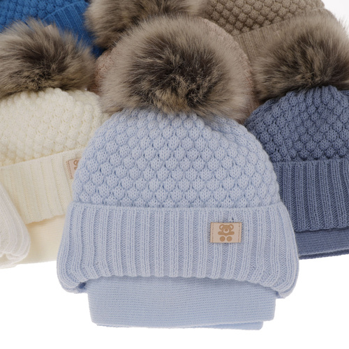 Dreng vintersæt: hue og tørklæde, cremefarvet, med garn pompon, med bindebånd, Norberto