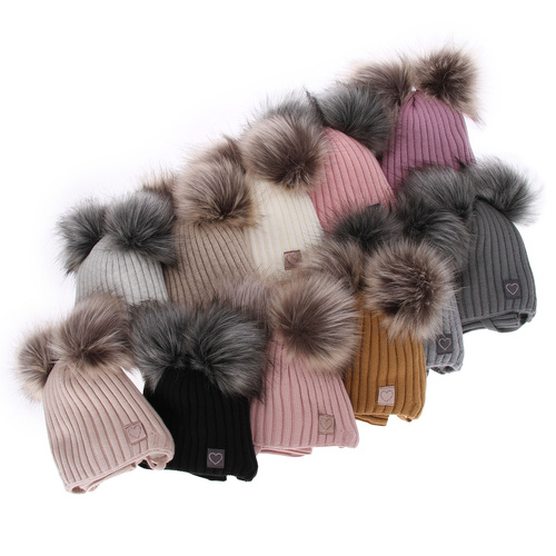 Pige vintersæt: hue og halsedisse, sort, med to pomponer (garn), med bindebånd, Telisa