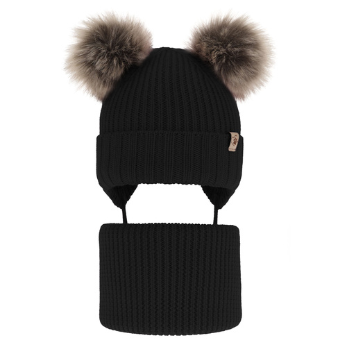 Dreng vintersæt (hue og halsvarmer), sort, med bindebånd, 100% Merino Uld, med to pomponer, Silvia