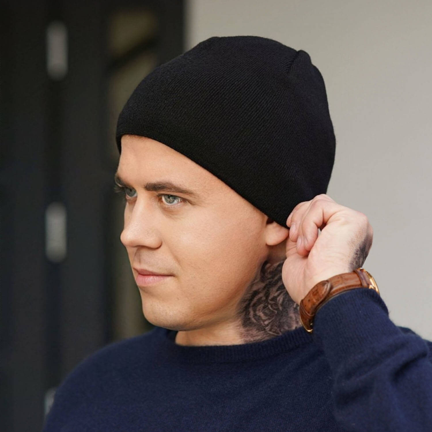 Herre vinterhue, khaki, Artysta