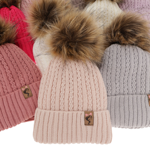 Pige vintersæt: hue og halsrør, rosa, med garn pompon, Larina