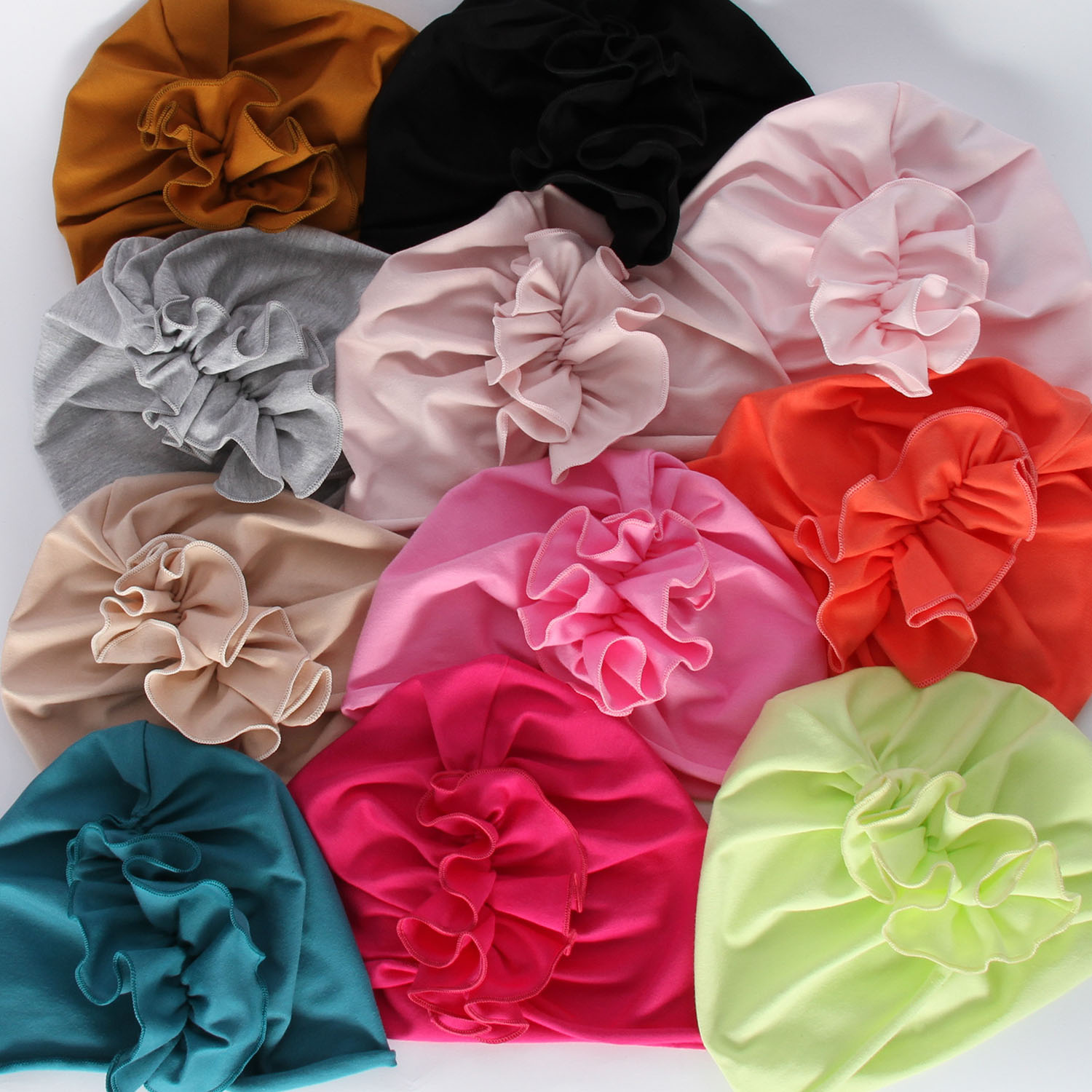 Pige efterår/forår hue, limegrøn, bomuld, med pyntet rynkning, Werka